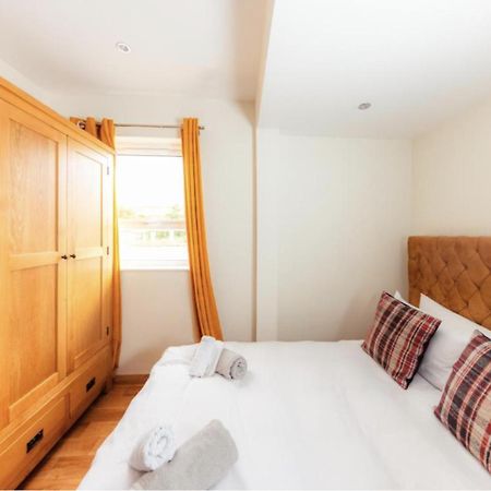 Luxury Cottage With Stunning Views Near Fairy Pools - School House 3 Carbost  Exterior foto