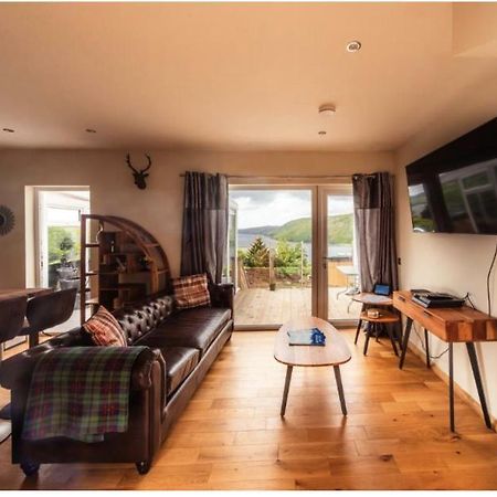 Luxury Cottage With Stunning Views Near Fairy Pools - School House 3 Carbost  Exterior foto