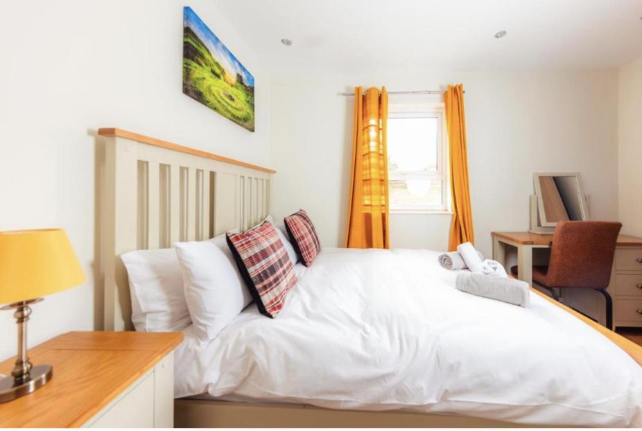 Luxury Cottage With Stunning Views Near Fairy Pools - School House 3 Carbost  Exterior foto