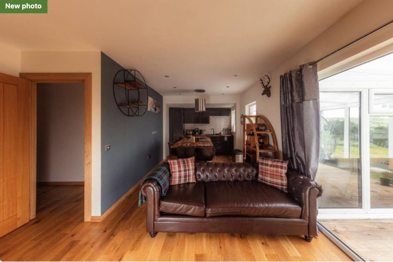 Luxury Cottage With Stunning Views Near Fairy Pools - School House 3 Carbost  Exterior foto